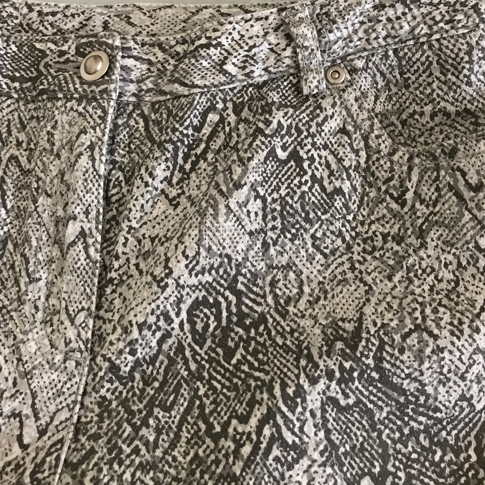 Ruby Rd. Jeans - Picture 4 of 4